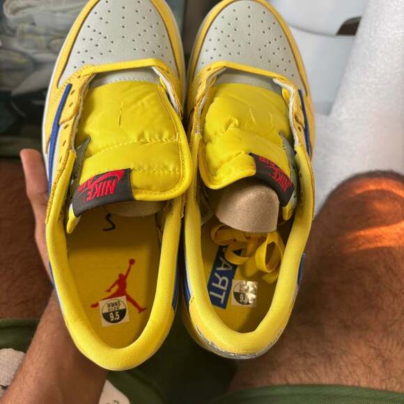 Travis Scott x Nike Air Jordan 1 Low Golf 'Olive' / 'Neutral Olive' sneakers - Picture 2 of 5